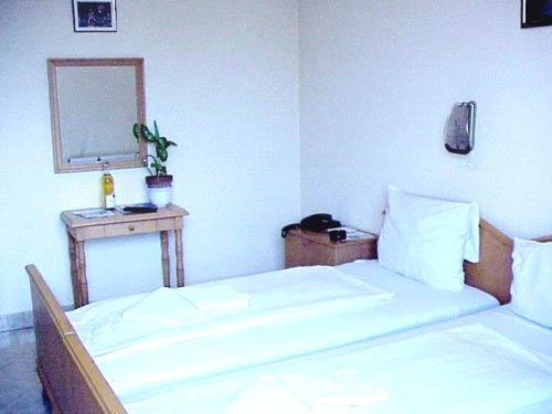 Krisztina Hotel Budapest Room photo